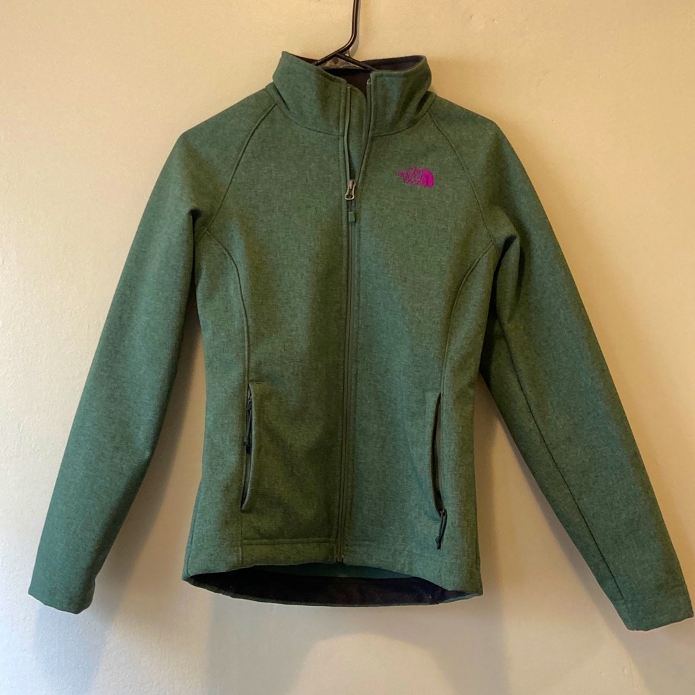 The North Face Women’s Soft Shell jacket-S